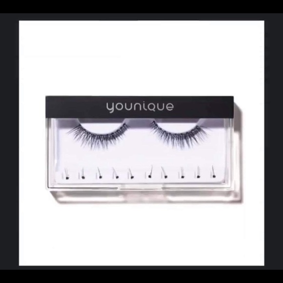 Younique Magnetic Lashes in Encouraging - Picture 2 of 2